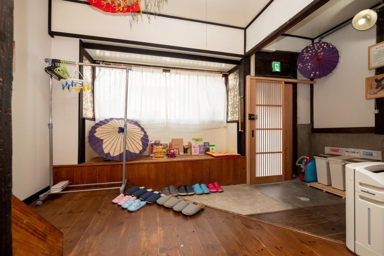 Guesthouse Oneworld Shijo四条京町屋 Kyoto Exteriör bild