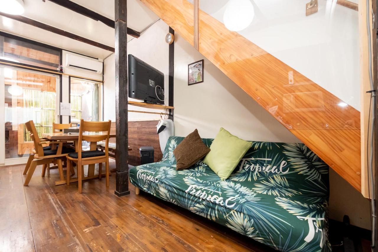 Guesthouse Oneworld Shijo四条京町屋 Kyoto Exteriör bild