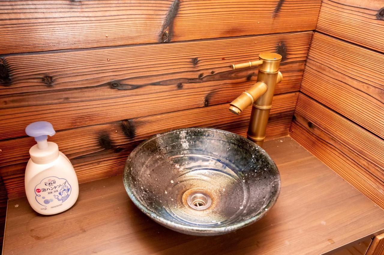 Guesthouse Oneworld Shijo四条京町屋 Kyoto Exteriör bild