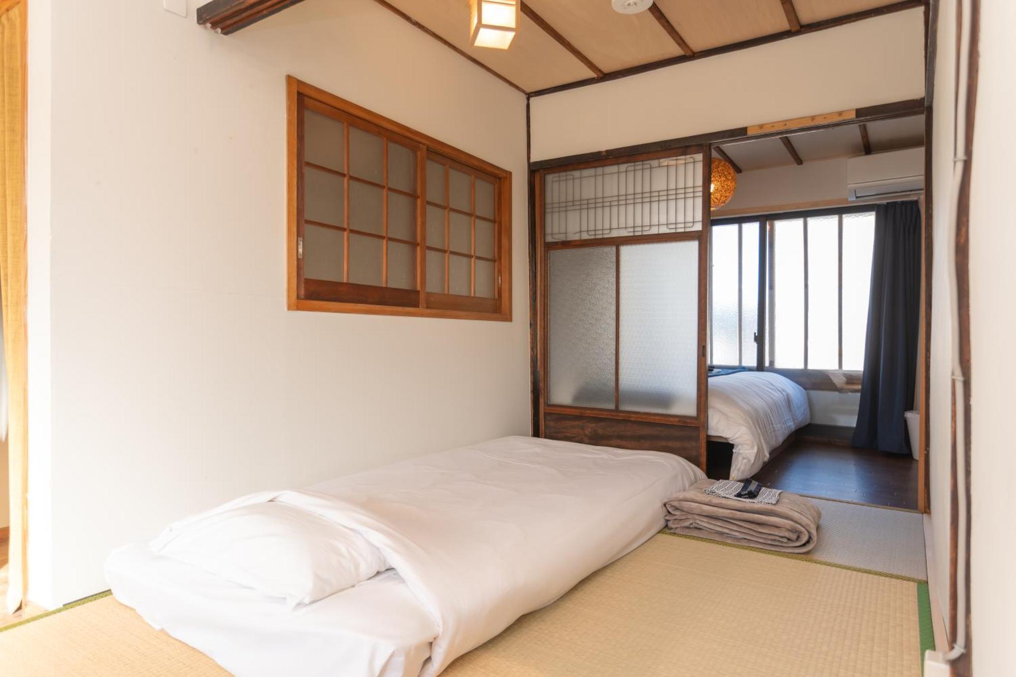 Guesthouse Oneworld Shijo四条京町屋 Kyoto Exteriör bild